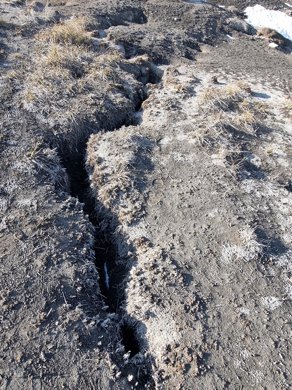 Foto - Deprem sonrası Aksaray'da yol ve araziler yarıldı