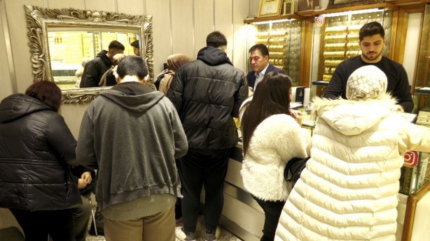 Foto - Altınını alan oraya koşuyor! 'Yer kalmadı' uyarıları yapılmaya başlandı