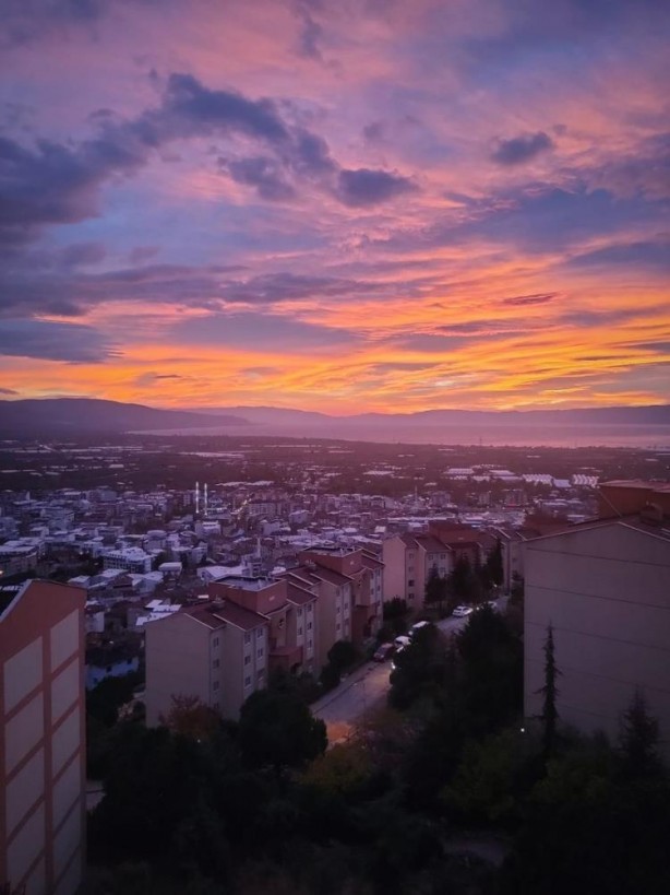 Deprem sonrası Bursa'da korkutan görüntü