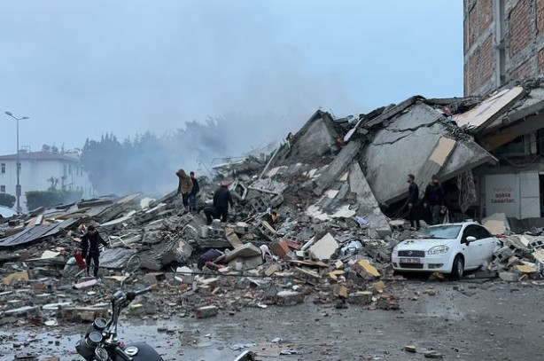 Foto - Deprem sonrası Cihat Yaycı skandal planı duyurdu! O ülke işgal için resmen harekete geçti