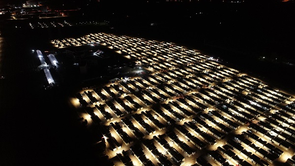 Foto - Deprem sonrası en büyük yerleşim yeri oldu! Ramazanın ilk günü konteyner kentte yaşam görüntülendi