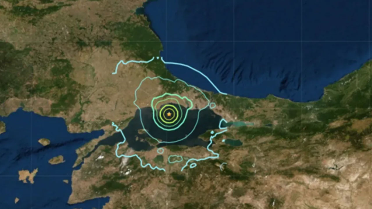 Foto - Deprem sonrası İstanbul semalarında dikkat çeken hareketlilik! Türk İHA'ları havalandı