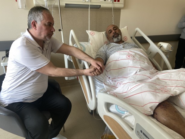 Foto - Depremde çöken binanın balkonundan atlayarak hayatta kaldı! Korku dolu anları böyle anlattı