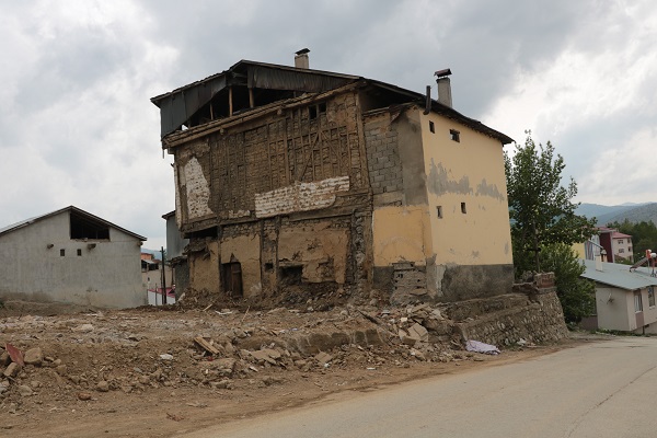 Foto - Depremde hasar gördü! 120 yıllık konağın son hali