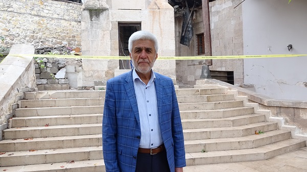 Foto - Depremde hasar gördü! Açılmaları bekleniyor