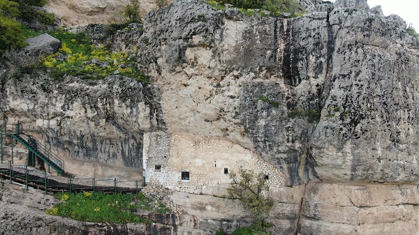 Foto - Depremde hasar gördü! Ashabı Kehf mağarasının son hali