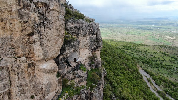 Foto - Depremde hasar gördü! Ashabı Kehf mağarasının son hali