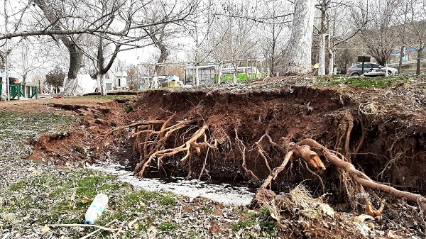 Foto - Depremde yaşandı! Bu gölün seviyesi bakın nasıl yükseldi?