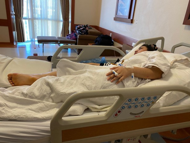Foto - Depremden 30 saat sonra kurtulan kadından dehşete düşüren iddia: Dükkanları için kestiler