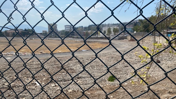 Depremden önce futbol sahasıydı! İşte 12 Şubat Stadı'nın son hali