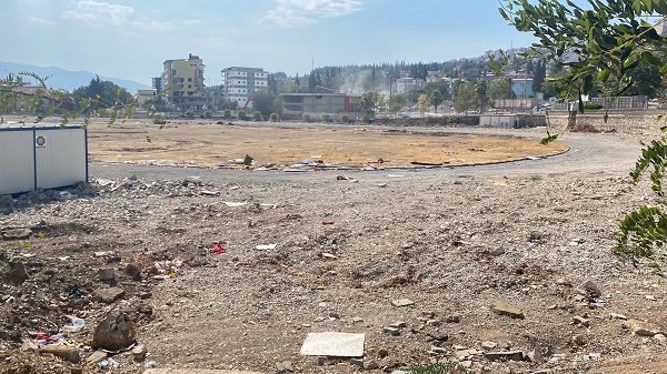 Foto - Depremden önce futbol sahasıydı! İşte 12 Şubat Stadı'nın son hali