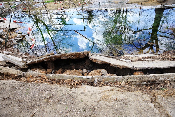 Foto - Depremden sonra dağlar bu hale geldi