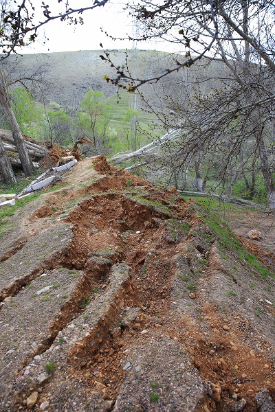 Foto - Depremden sonra dağlar bu hale geldi
