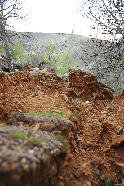Foto - Depremden sonra dağlar bu hale geldi