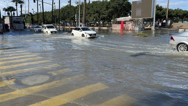 Foto - Depremden sonra deniz seviyesi yükselen İskenderun havadan görüntülendi!