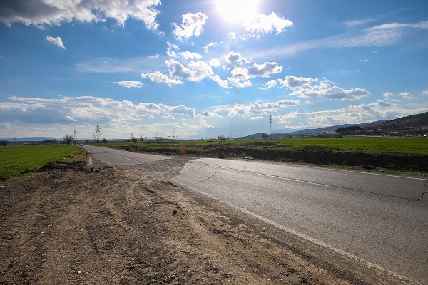 Foto - Depremden sonra yollar bu hale geldi! Bir örneği daha yok