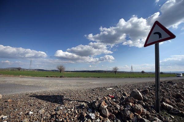 Foto - Depremden sonra yollar bu hale geldi! Bir örneği daha yok