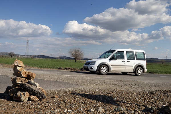 Foto - Depremden sonra yollar bu hale geldi! Bir örneği daha yok