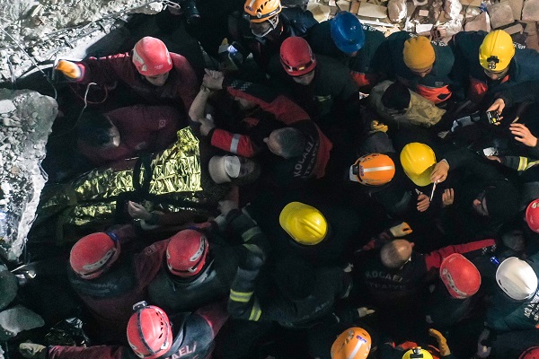 Foto - Depremi beklemeyin kontrolleri yaptırın! Binanız riskli çıkarsa işte haklarınız