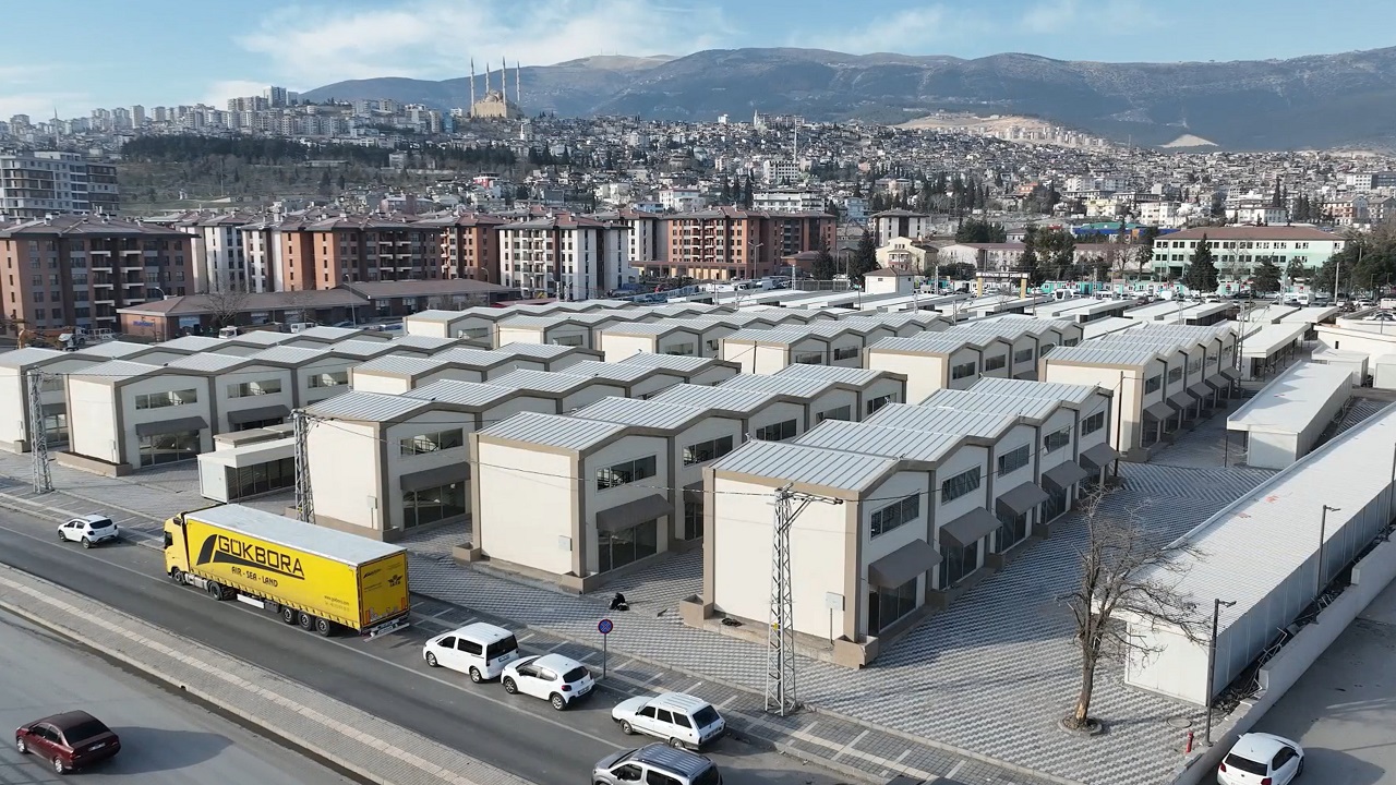 Foto - Depremin 2. yılı! Küllerinden yeniden doğuyor