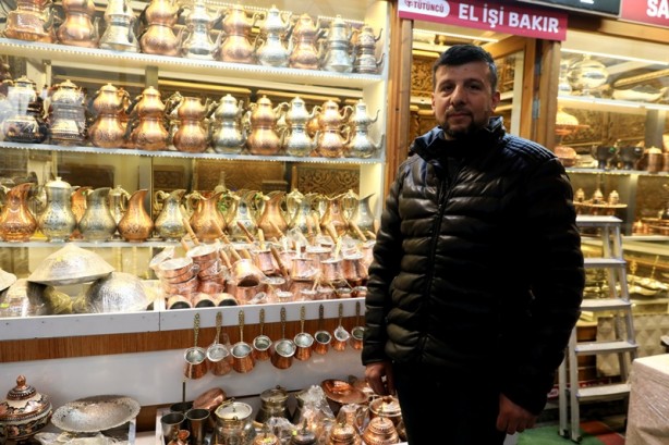 Foto - Depremin ardından kepenk açmaya başladılar