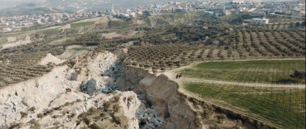 Foto - Depremin büyüklüğünü gözler önüne serdi, kilometrelerce uzanan fay kırığı böyle görüntülendi