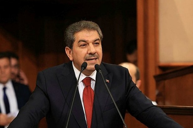 Foto - Depremin görüşüldüğü meclis toplantısına katılmadı