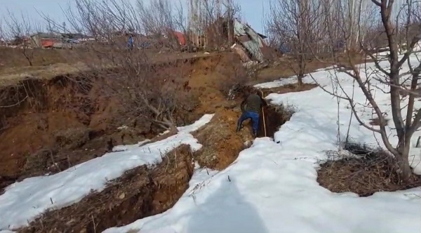 Foto - Depremin korkunç izleri ortaya çıktı