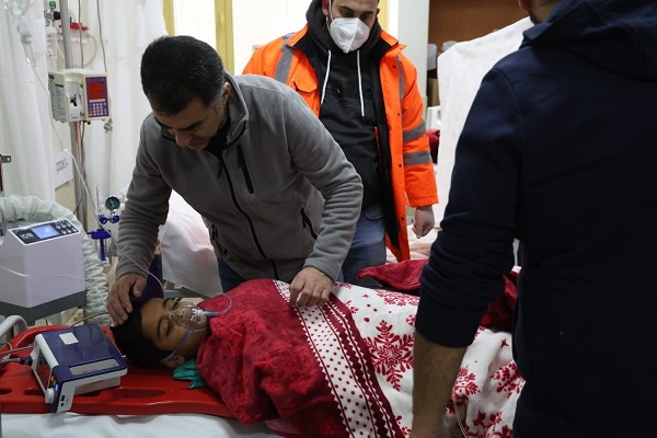 Foto - Depremin sembolü oldular! Ömer ve Umut'tan haber var