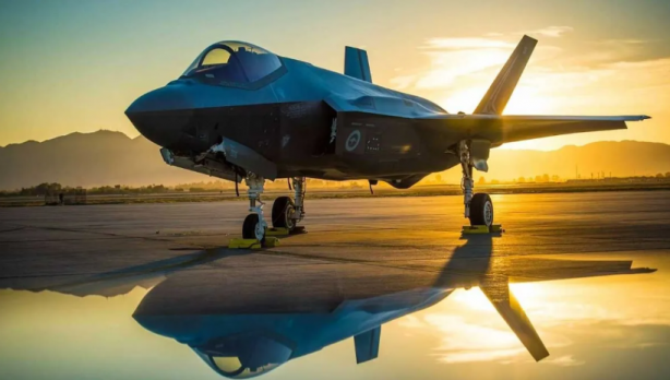 Foto - Depremin yaraları sarılmaya çalışılırken Türkiye'ye F-35 ayıbı! 