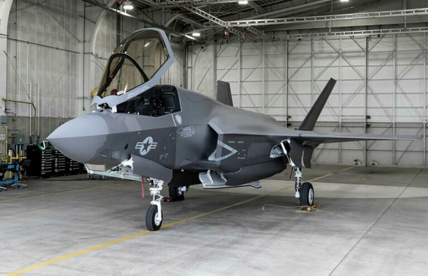 Foto - Depremin yaraları sarılmaya çalışılırken Türkiye'ye F-35 ayıbı! 