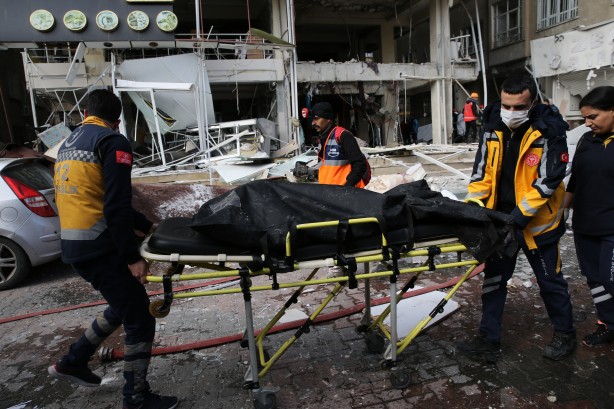 Foto - Depremin yıktığı Şanlurfa'dan acı haber: Ölüler ve yaralılar var