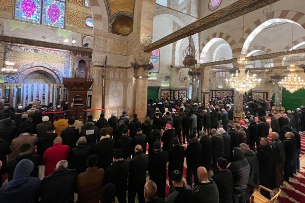 Foto - Depremlerde vefat edenler için Mescid-i Aksa'da gıyabi cenaze namazı