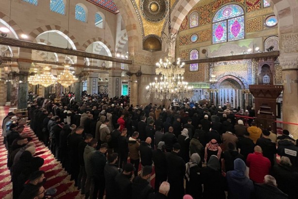 Foto - Depremlerde vefat edenler için Mescid-i Aksa'da gıyabi cenaze namazı