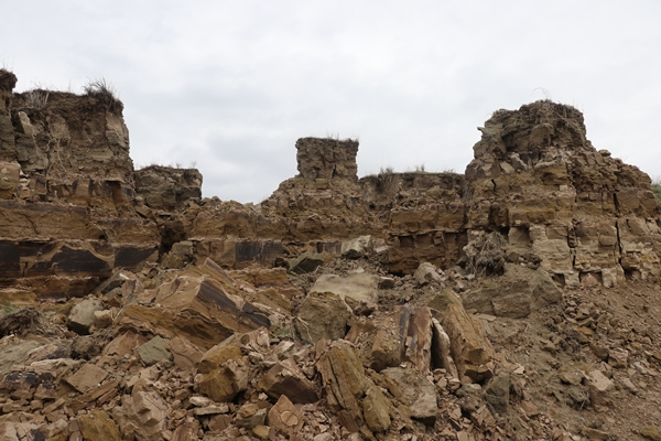 Foto - Depremlerin ikiye böldüğü tepelik alan böyle görüntülendi