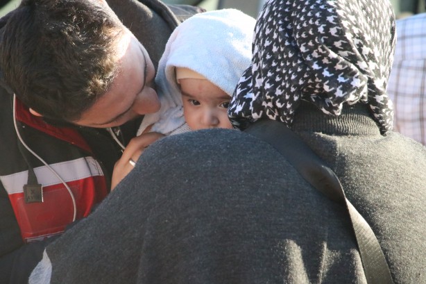 Foto - Depremzede bebekler Cumhurbaşkanlığı uçağıyla Ankara'ya götürülüyor