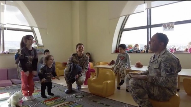 Foto - Depremzede çocuklardan askerlere duygu dolu mektuplar ve resimler
