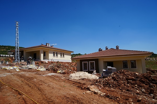 Foto - Depremzede vatandaşlar için yapılıyor! Yüzde 95'i tamamlandı