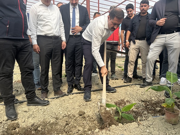 Foto - Depremzede vatandaşlardan büyük başarı