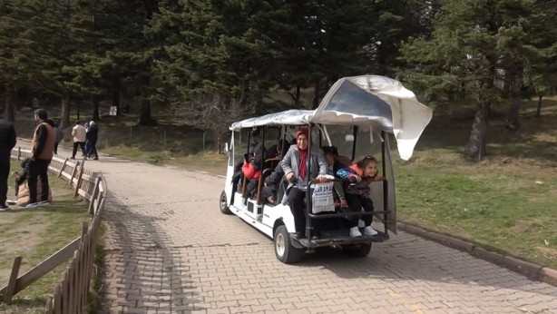 Foto - Depremzede vatandaşlarımız Gölcük Tabiat Parkı'na götürüldü