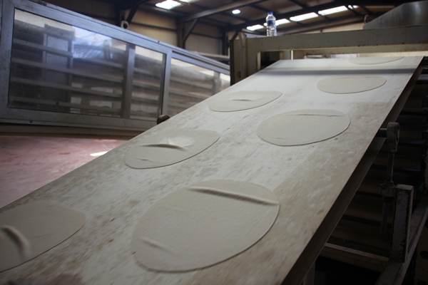 Foto - Depremzedeler için günlük 50 bin ekmek üretiyorlar!