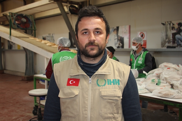 Foto - Depremzedeler için günlük 50 bin ekmek üretiyorlar!