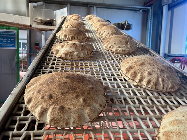 Foto - Depremzedeler için günlük 50 bin ekmek üretiyorlar!