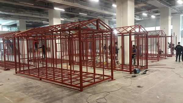 Depremzedeler için "taşınabilir afet evi" üretiyorlar