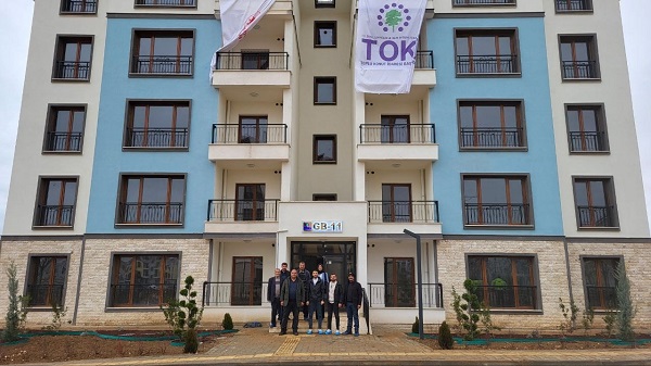 Foto - Depremzedeler sabırsızlıkla bekliyor