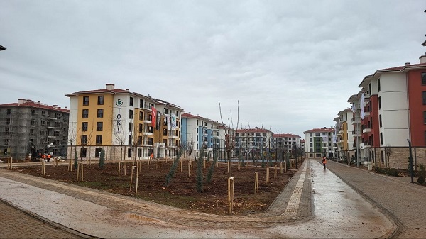 Foto - Depremzedeler sabırsızlıkla bekliyor