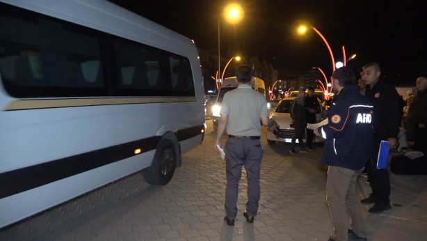 Foto - Depremzedeler sandık için geri dönüyor: Seçime saatler kala yola çıktılar
