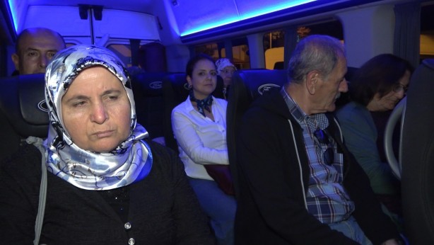 Foto - Depremzedeler sandık için geri dönüyor: Seçime saatler kala yola çıktılar