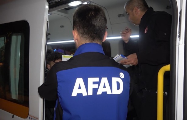 Foto - Depremzedelerde rehavet yok! Sandığa gidiyorlar