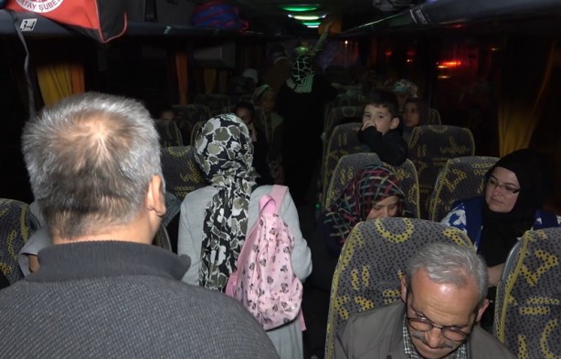 Foto - Depremzedelerde rehavet yok! Sandığa gidiyorlar